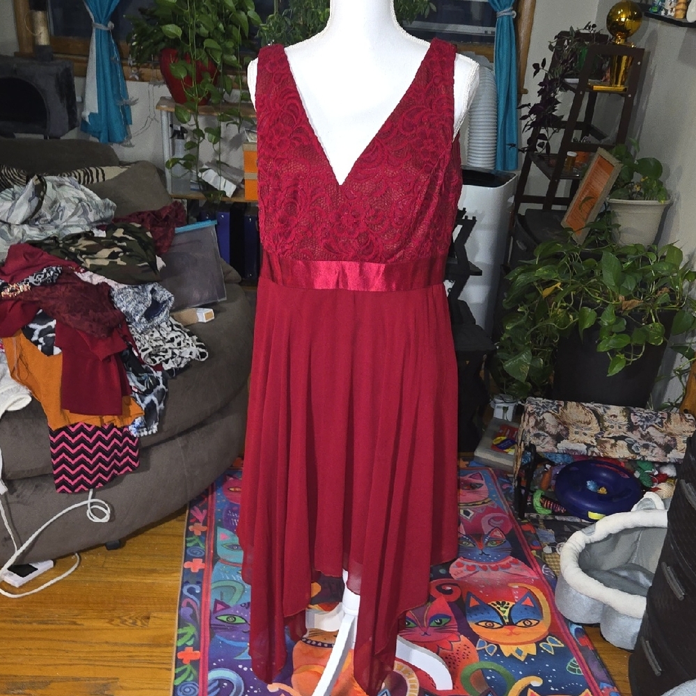 Ever Pretty Burgundy Lace High-Low Dress